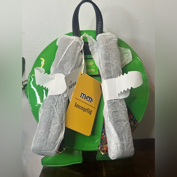NWT Loungefly Green M&M'S Scented Crossbody Bag - Picture 2 of 7